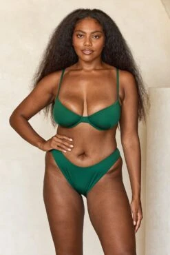 Byron Bottom - Jungle -Sunny Tide Shop 1 d457bffa bde0 466f 9464 234ae0e3d86c