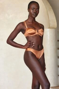 Clovelly Top - Bronze Shiny Jersey -Sunny Tide Shop 2 c814e7f3 5926 42a5 b70a 34f2652e5f33