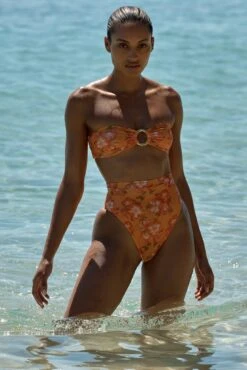 Costa Rica Top - Field Of Dreams 10 Costa Rica Top - Field Of Dreams -Sunny Tide Shop 5 6d5a99d3 13cb 411c bcbf b757bb4a6d79