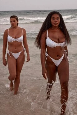 Palma Bottom - True White -Sunny Tide Shop Alt bd90c07b 42ab 4e64 b17f 7ce0ca30a587