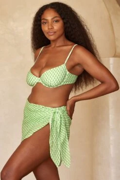 South Beach Sarong - Cypress Geo Crinkle Linen 10 South Beach Sarong - Cypress Geo Crinkle Linen -Sunny Tide Shop SBSCYPGC